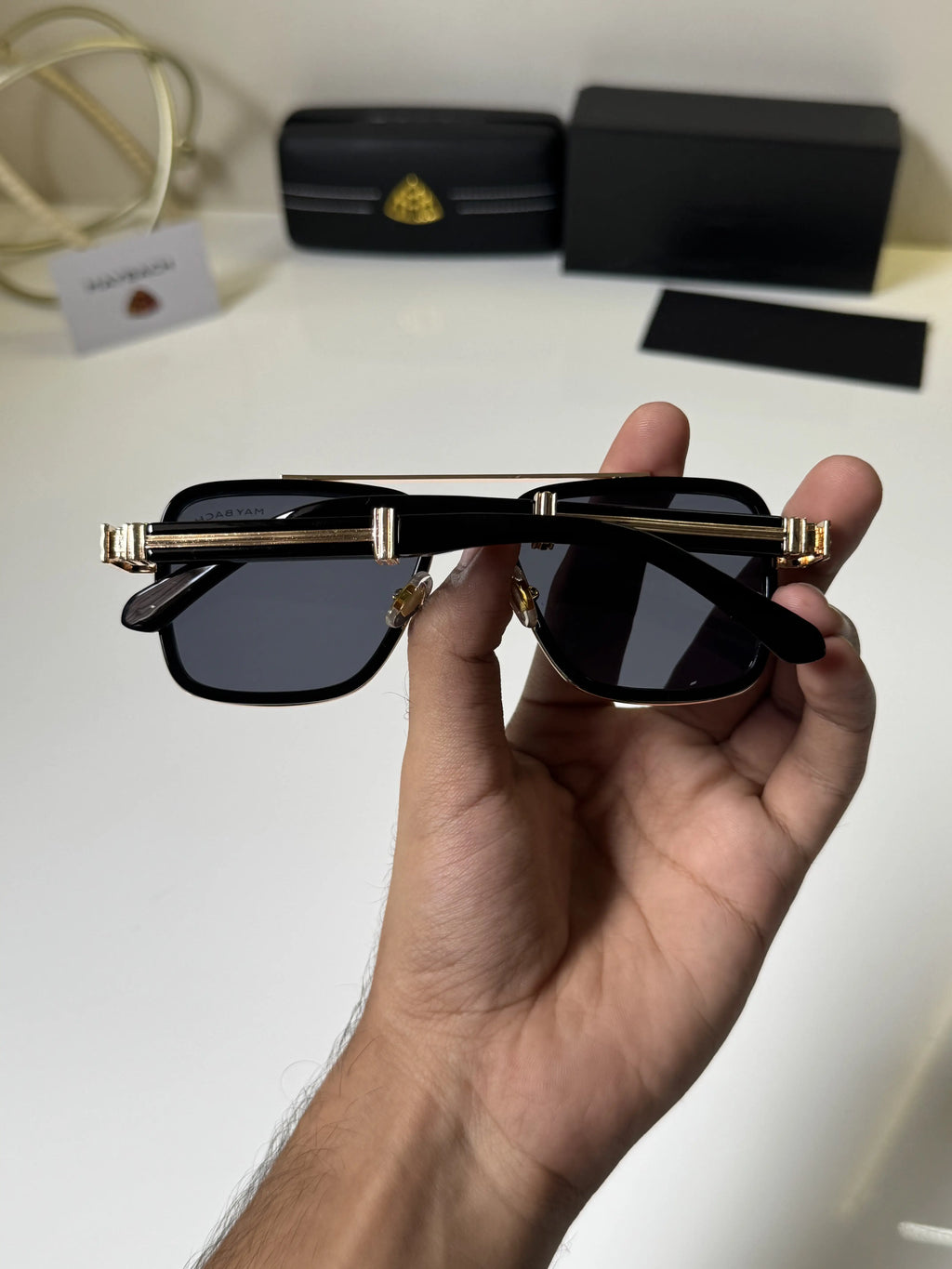 Maybach_Z34_Gold_Black