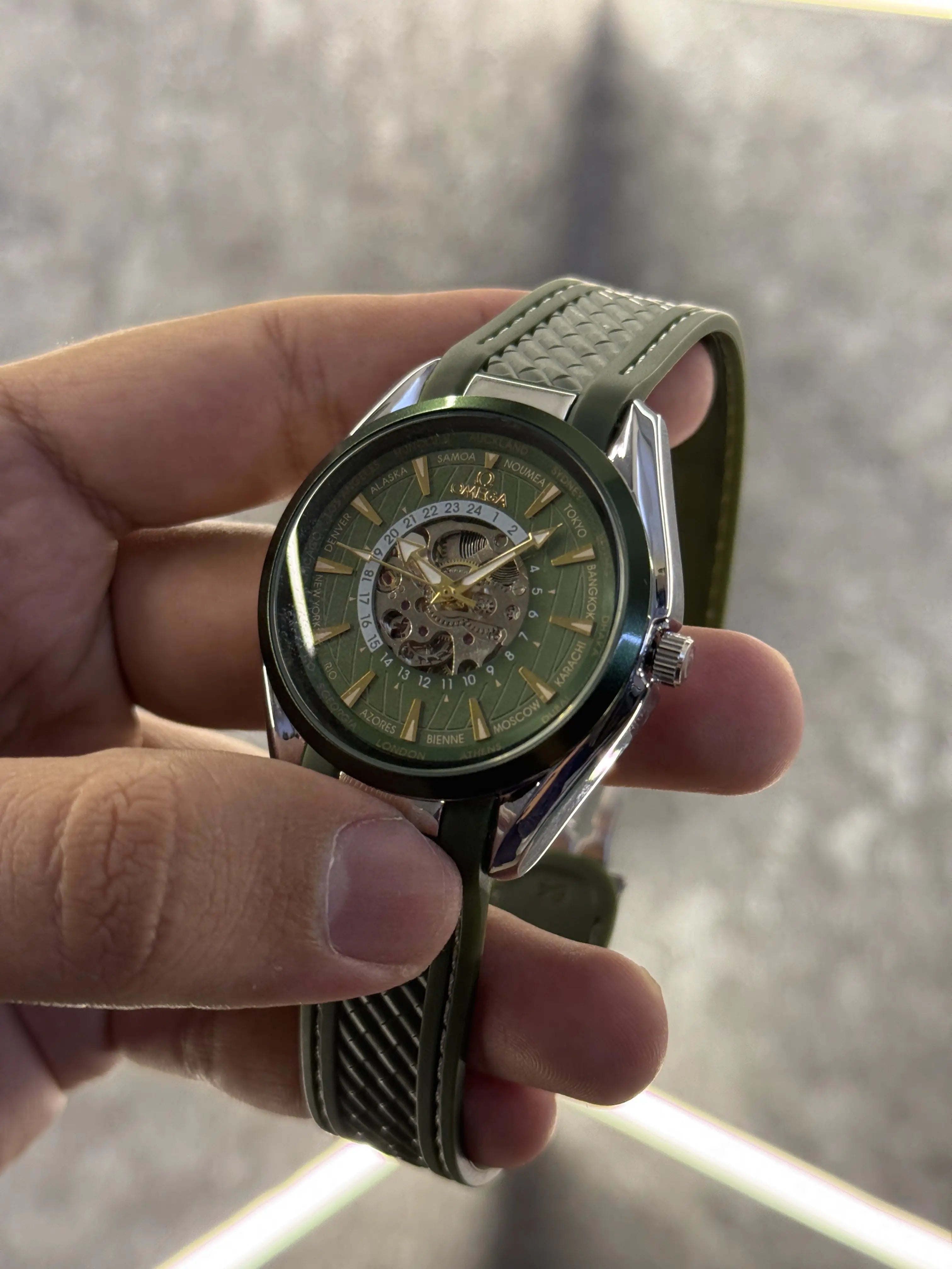Omega Aqua Terra World Map Green Automatic 100