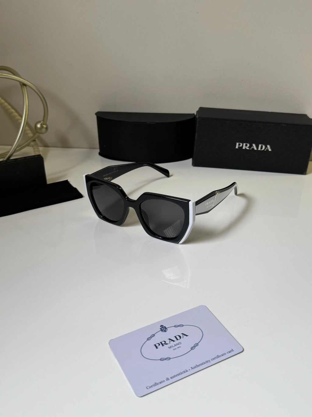 Prada_2194_White_Black