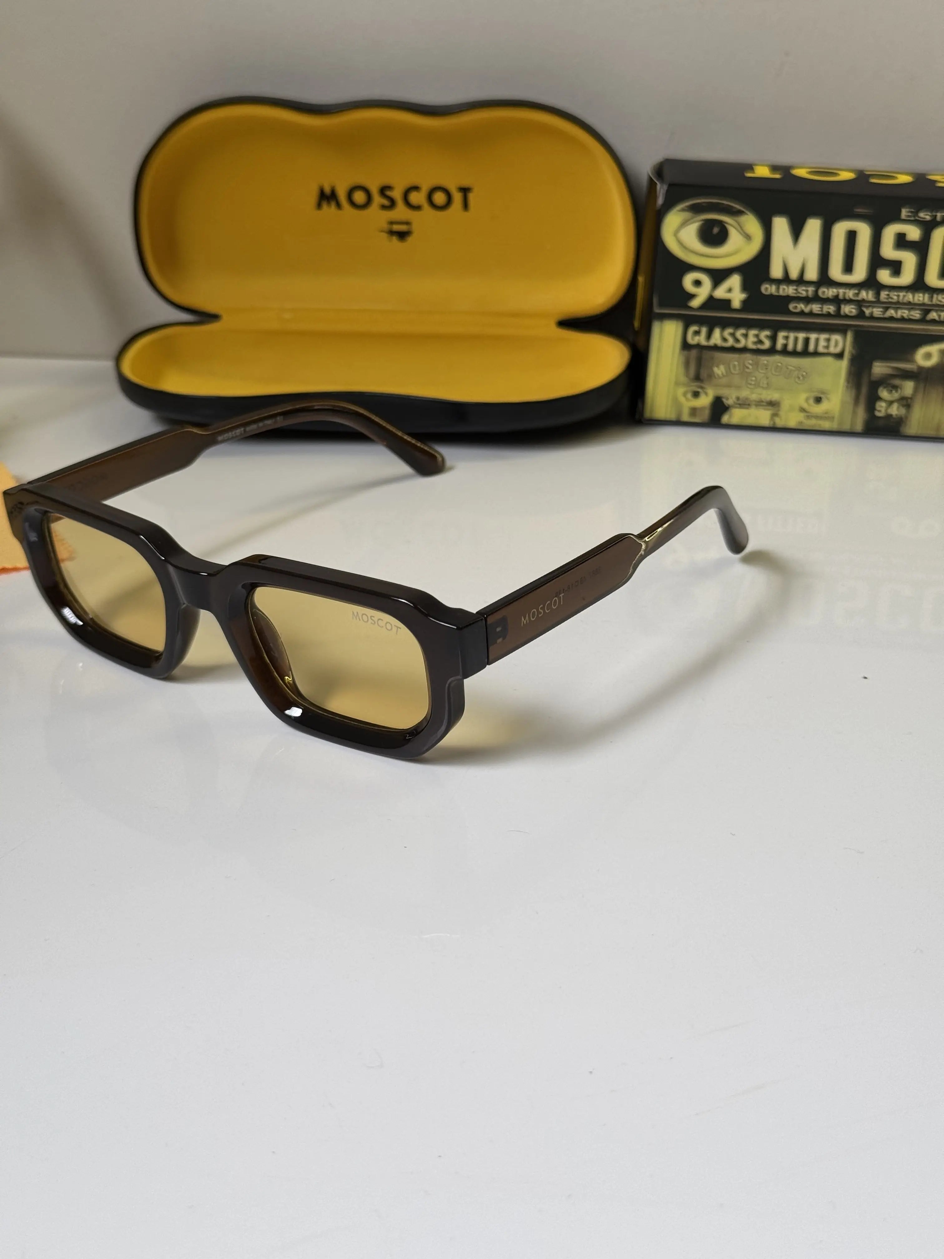 Moscot_3887_Brown
