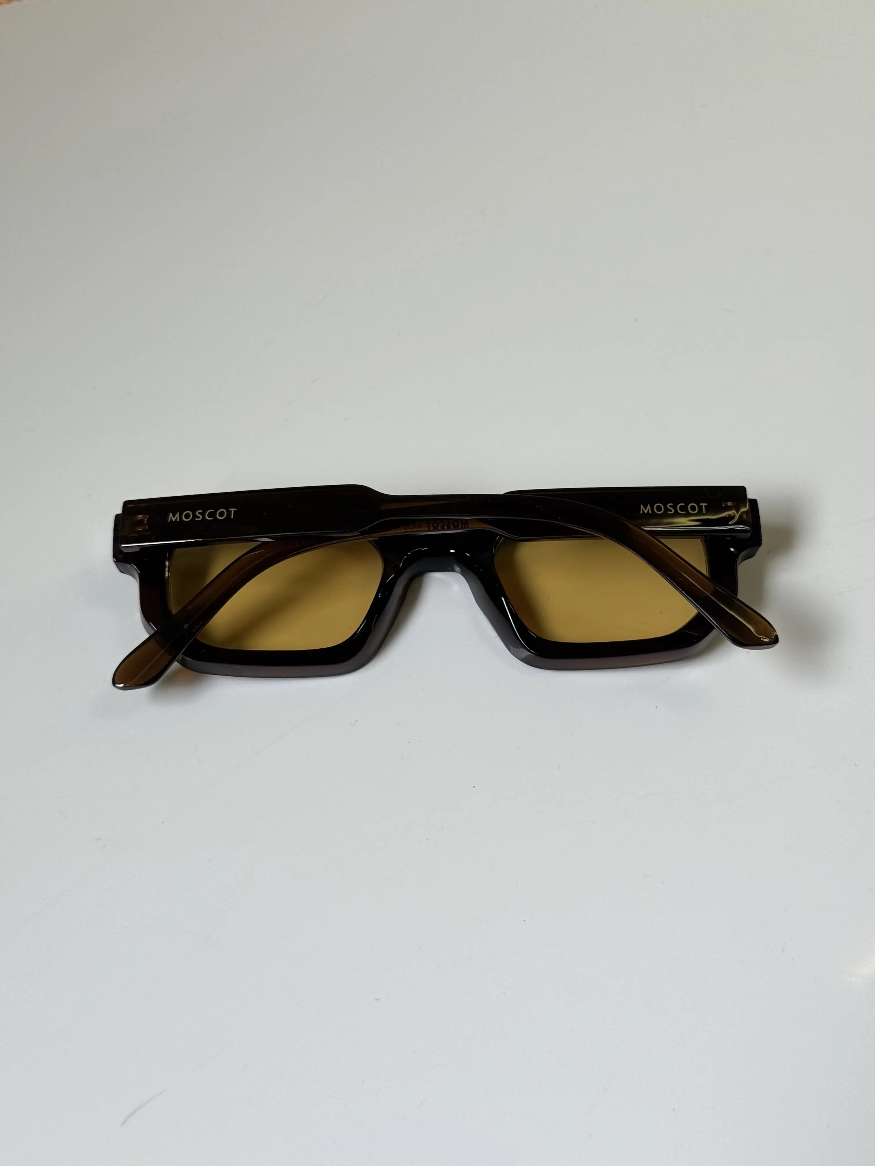 Moscot_3887_Brown