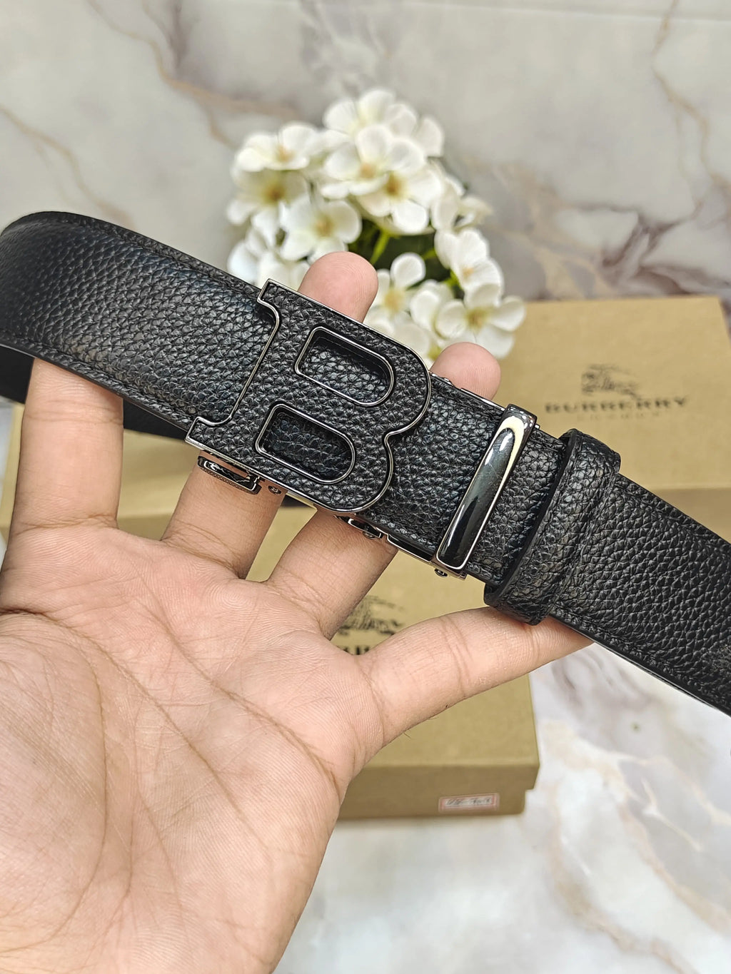 BB BURBERRY PREMIUM QUALITY IMP AUTOLOCK BELT WITH OG BOX 