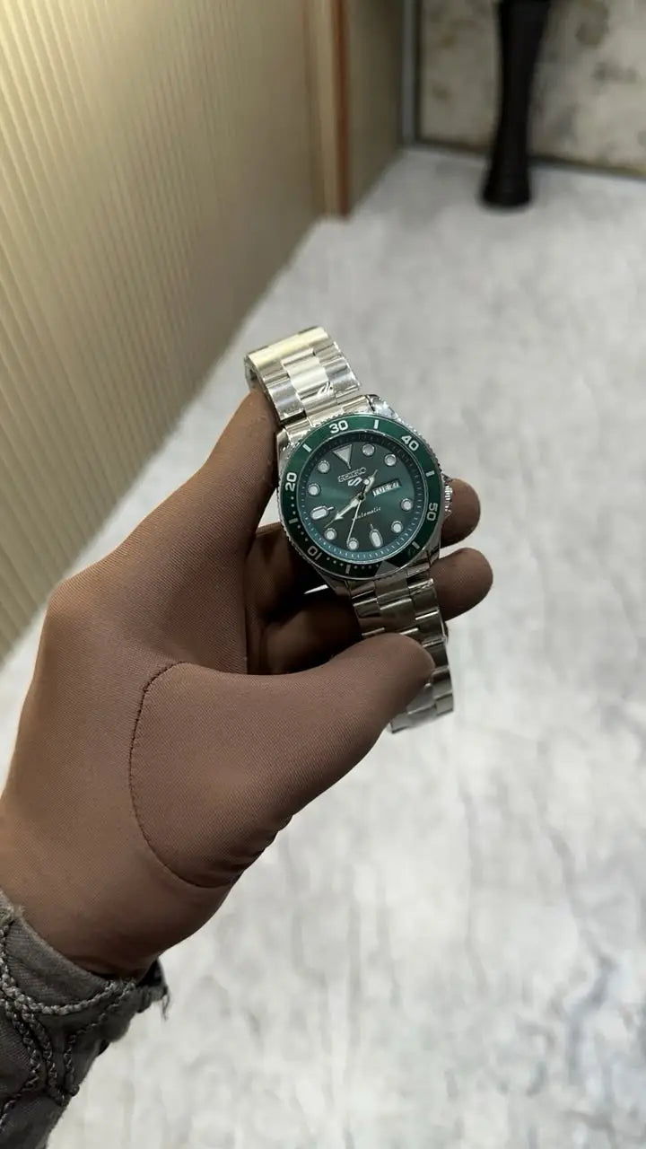 SEIKO 5 SPORTS AUTOMATIC MOVEMENT DAY-DATE