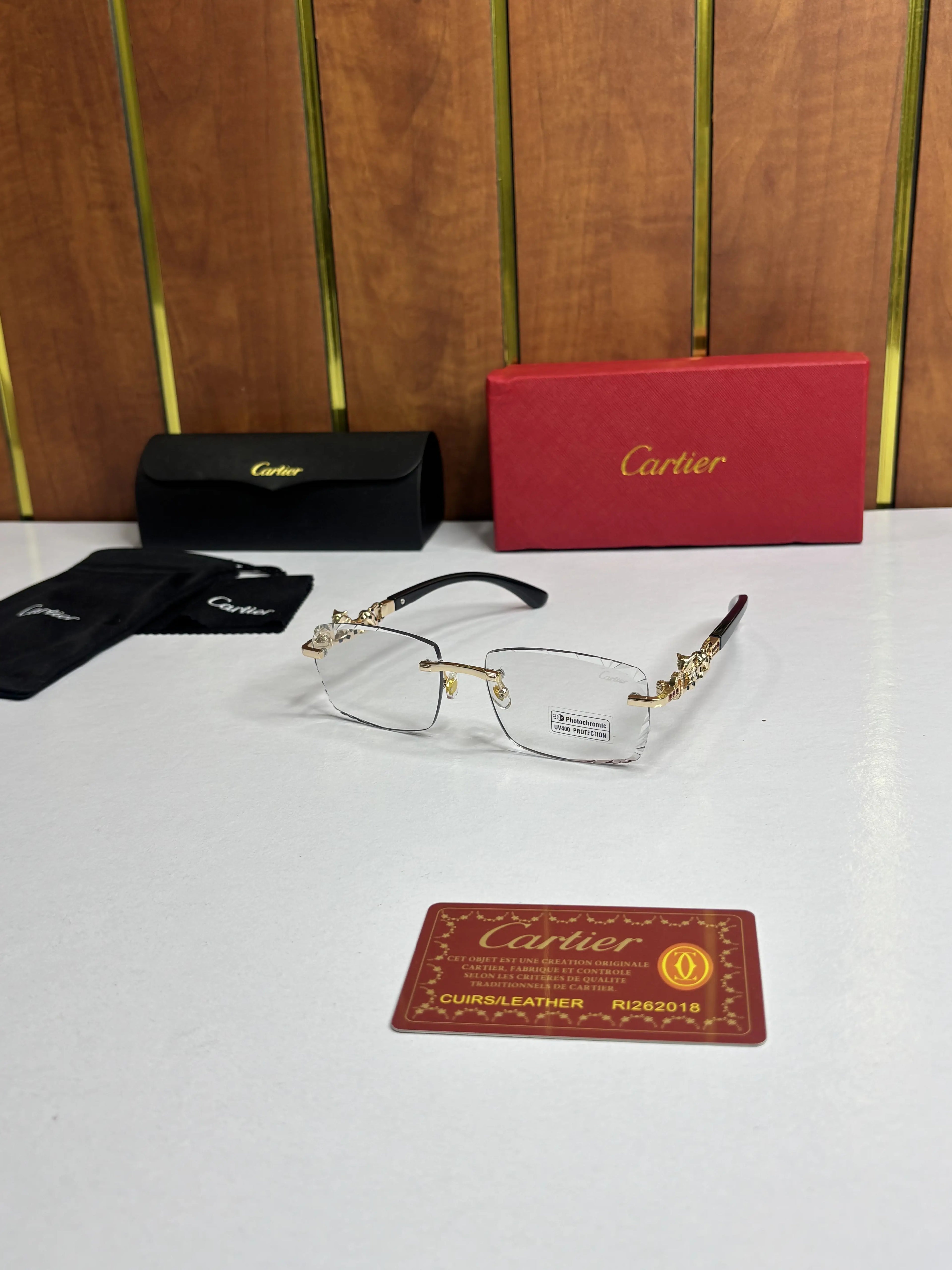 Cartier 2520 Gold Black Frame