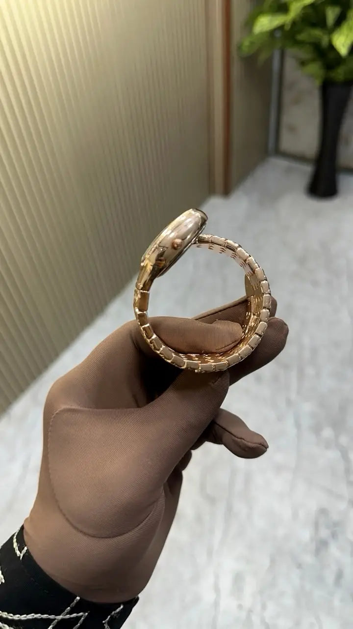BVLGARI SERPENTI TUBOGAS STUDS CAPSULE