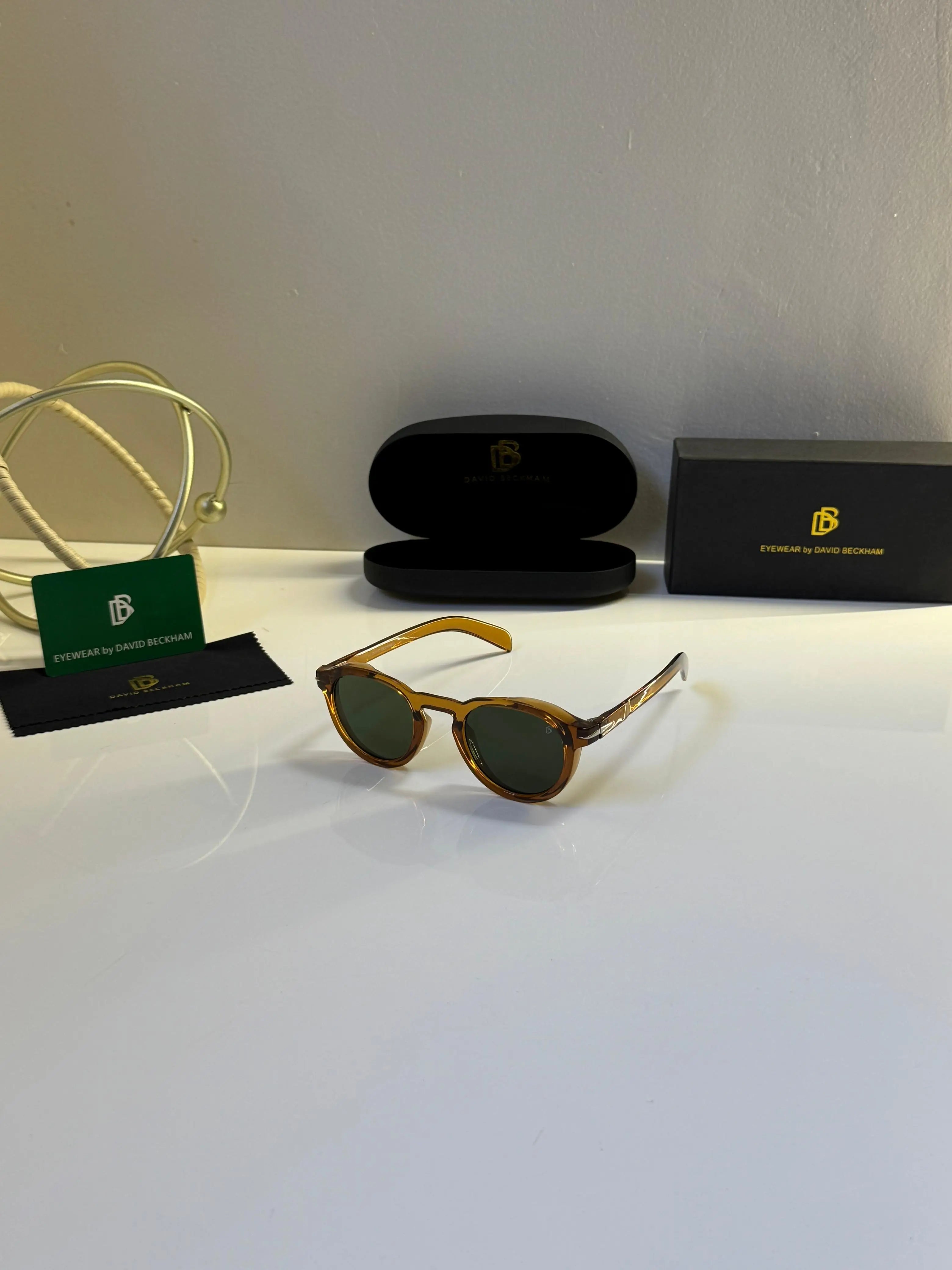 David_Beckham_5255_Brown_Green