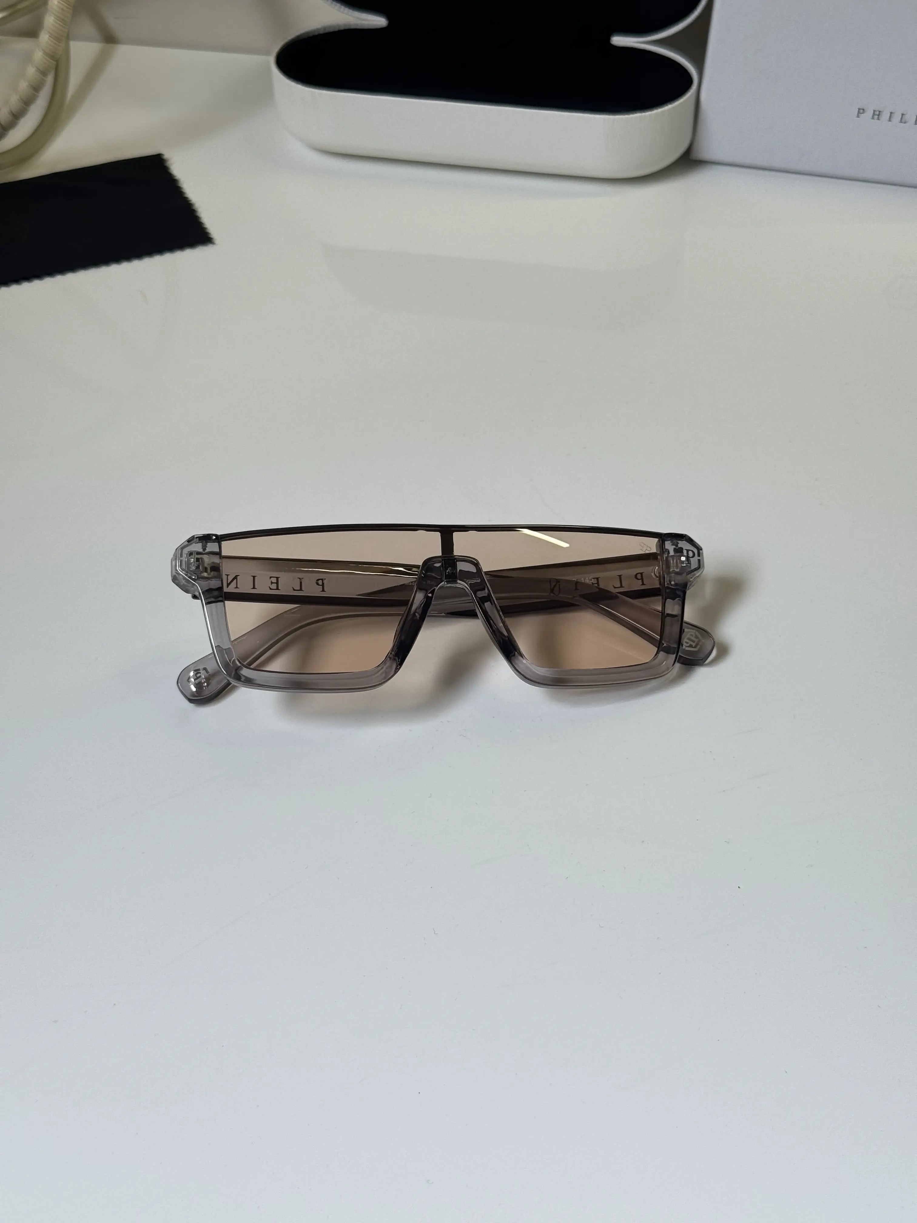 Philipp_Plein_123_Grey_Peach