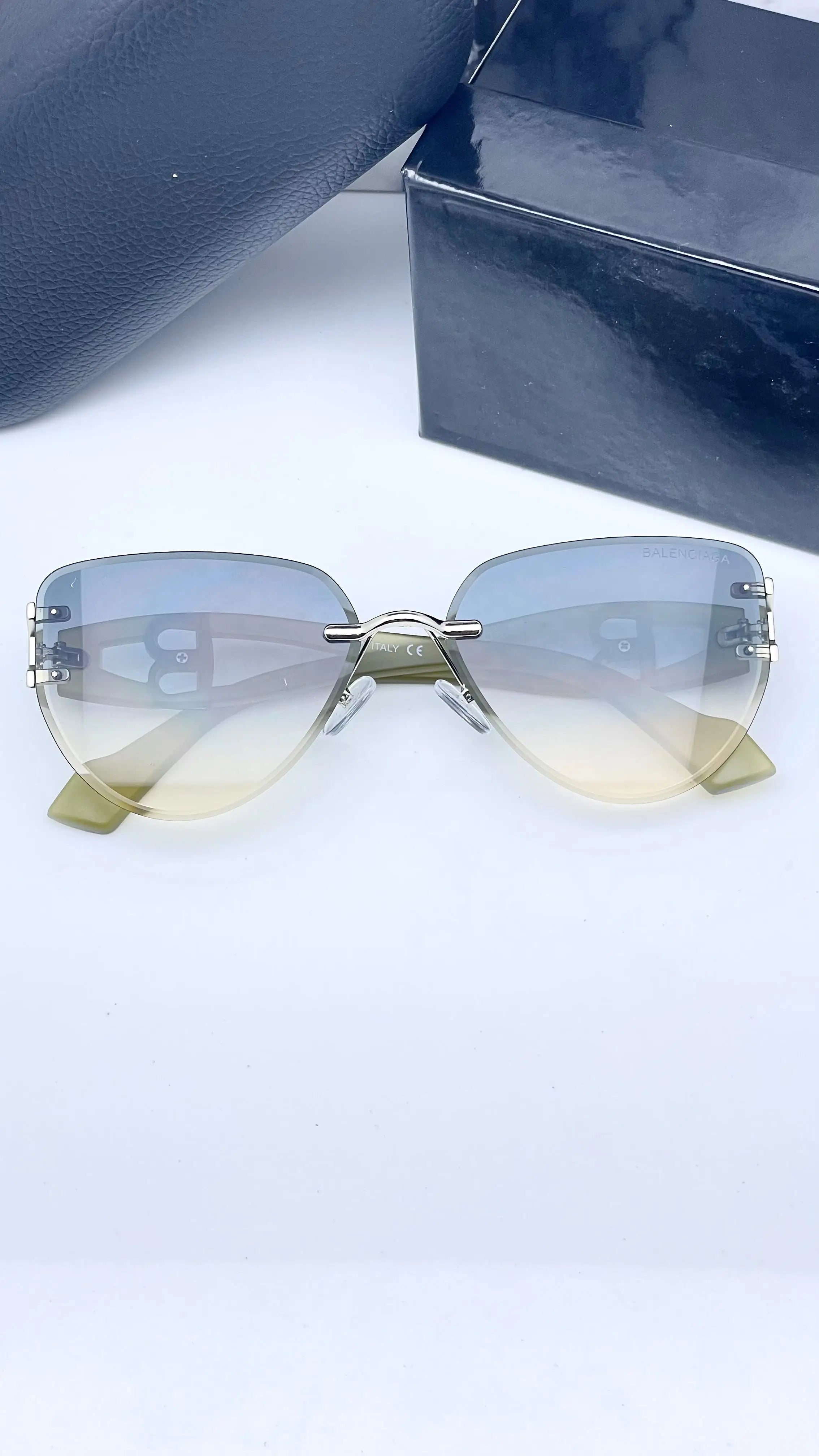 Balanciaga 58169 sea green