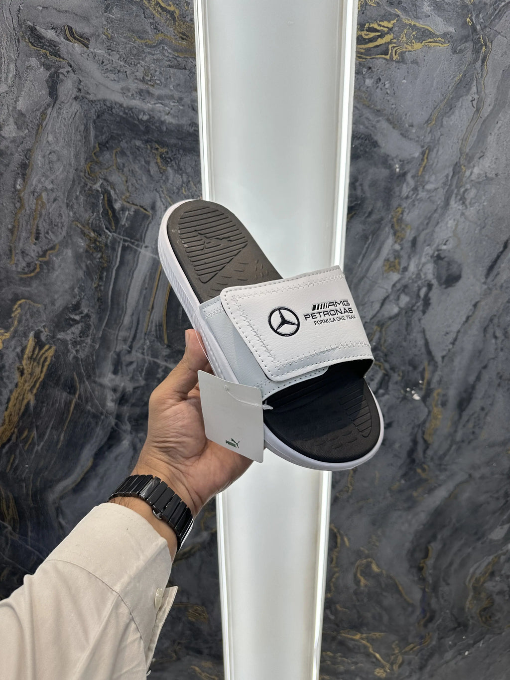 Puma_Mercedes White AMG Petronal Soft Comfort Slide