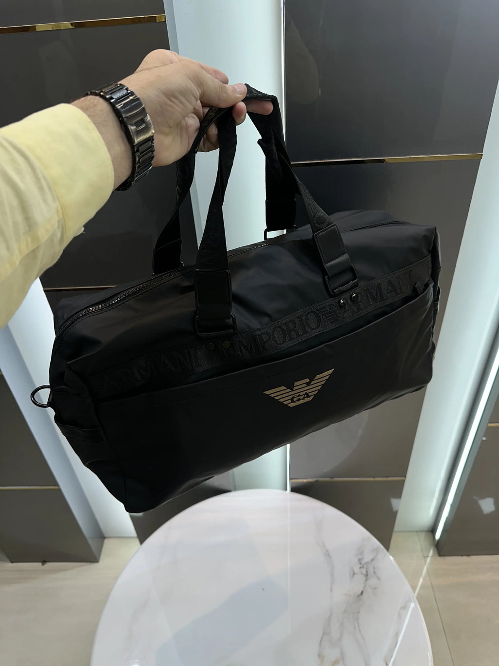 Giorgio Arman i Luxury Imported Duffel Bag ea0850