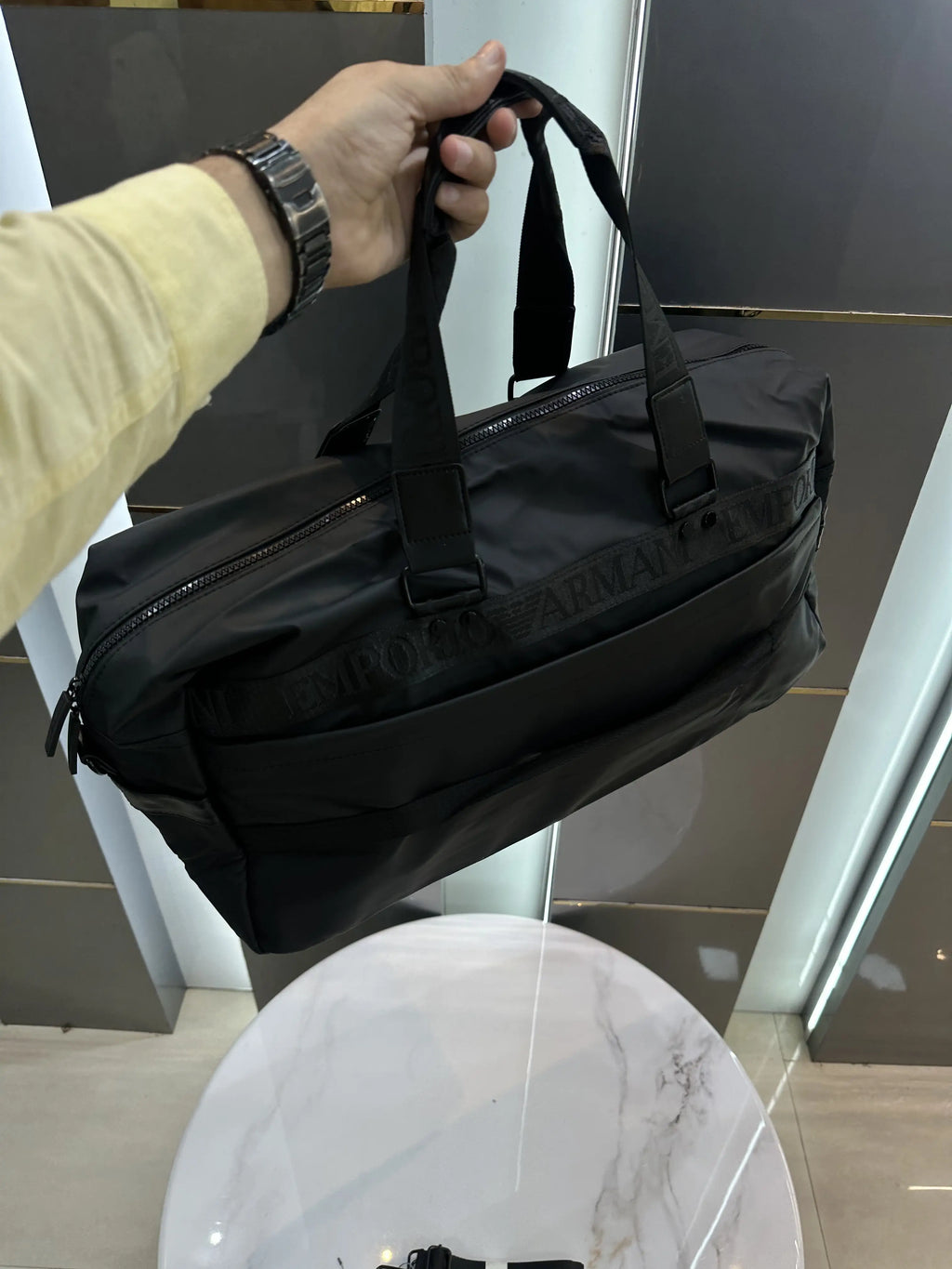 Giorgio Arman i Luxury Imported Duffel Bag ea0850