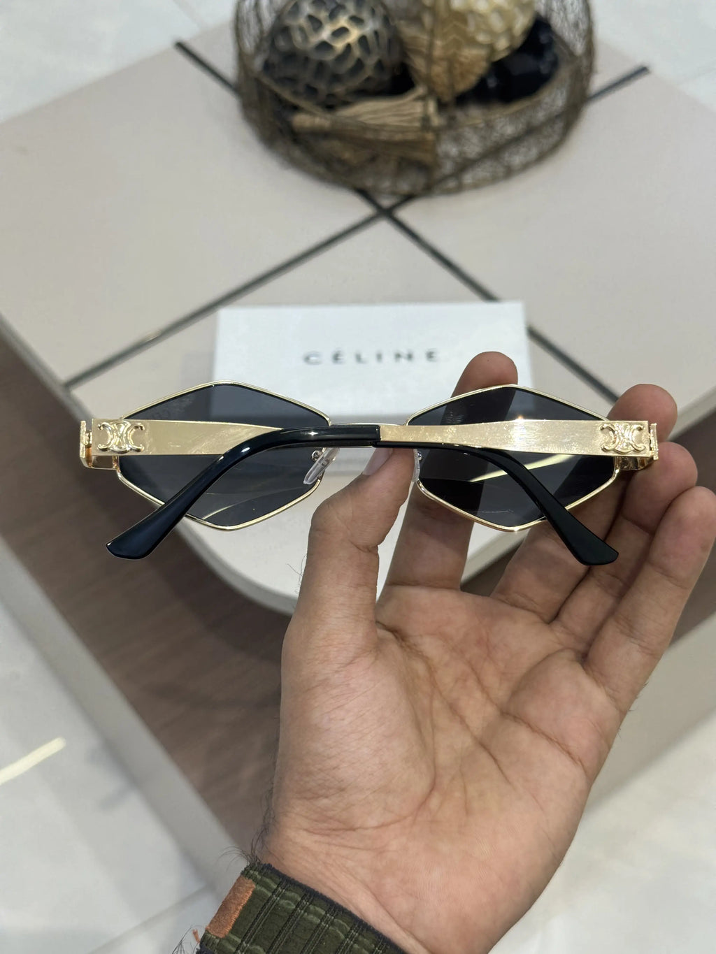 Celine_25056_Gold_Black