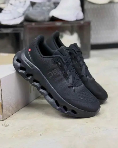 On Cloud Tilt 2 ECLIPSE ALL BLACK