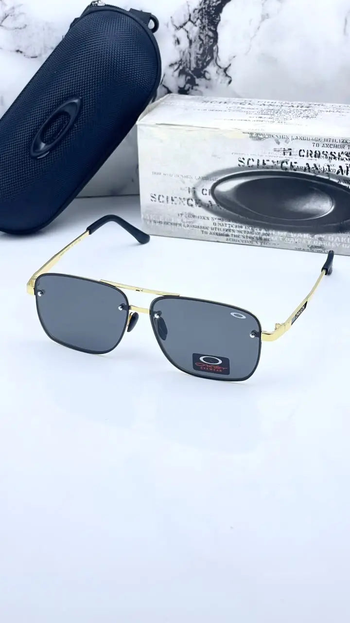 Oakley 8919 gold black