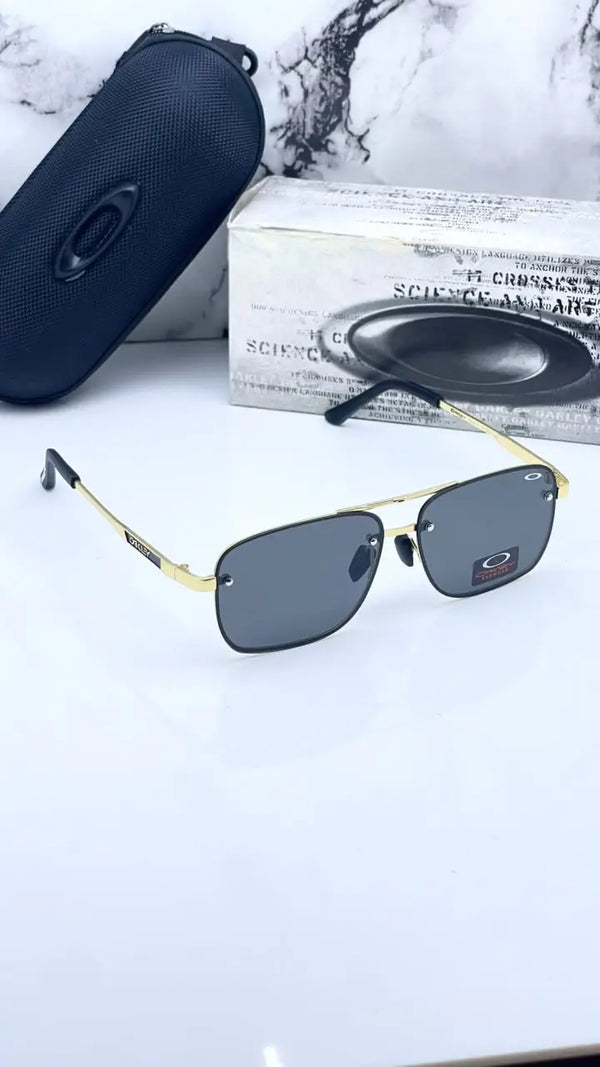 Oakley 8919 gold black