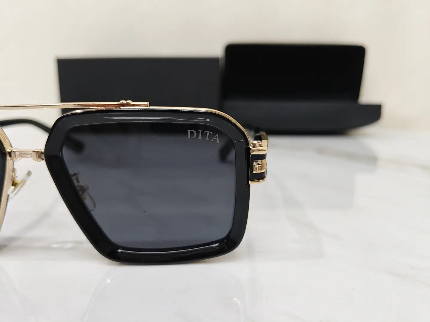 DITA 68062 GUNMETAL GOLD