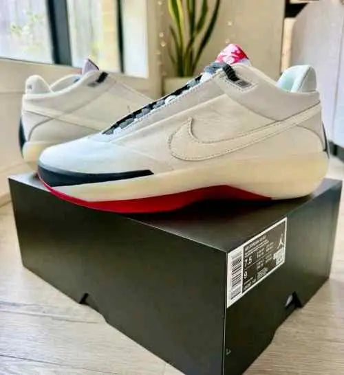 Nike Air Jordan 40 CHICAGO SAIL VARSITY