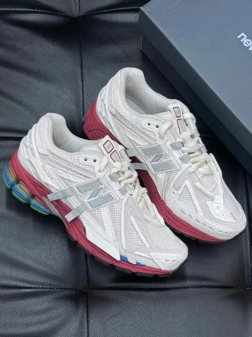 New Balance 1906A SEA SALT ASTRO DUST