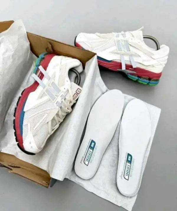 New Balance 1906A SEA SALT ASTRO DUST